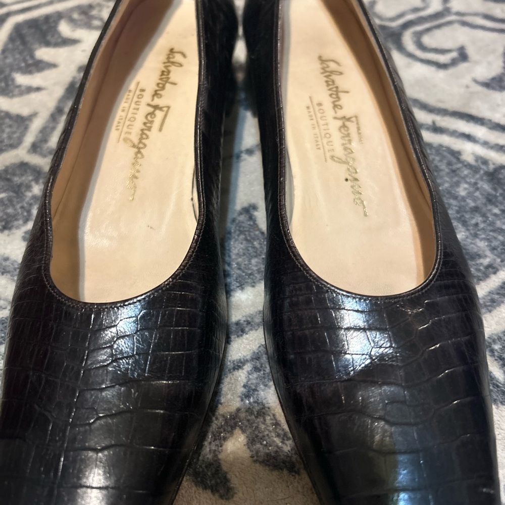 Ferragamo croc embossed Black Leather Heels